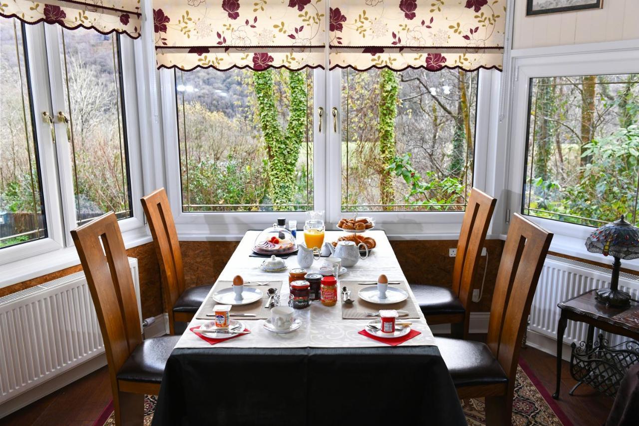 Luxury Suite In Quiet Countryside Location Swansea Kültér fotó